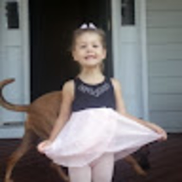 Meet your Posher, Allison - Picture 1 of 1